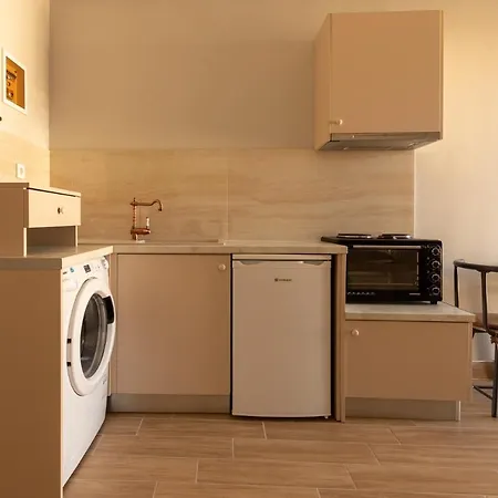 Appartement Sneak Peek, A Kalamatastay Property